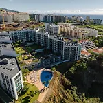 Apartment Luxury Ocean View I 3br I Pools I Madeira Palace I *