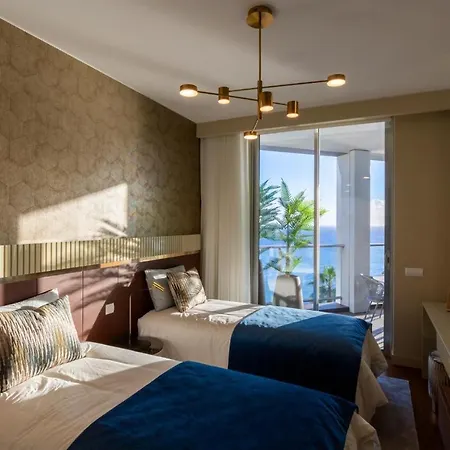 דירה Luxury Ocean View I 3br I Pools I Madeira Palace I פונשל